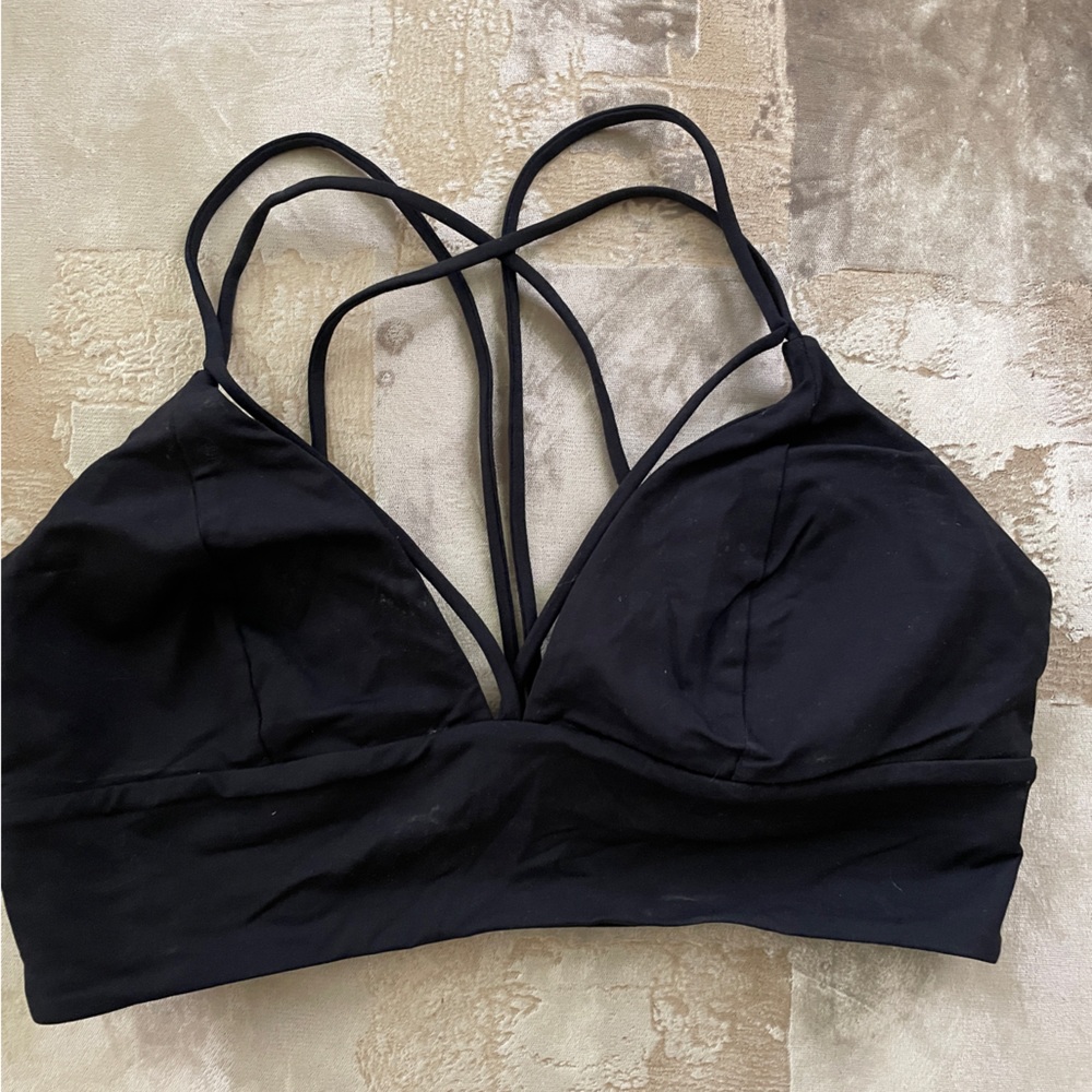 LULULEMON STRAPPY SPORTS BRA